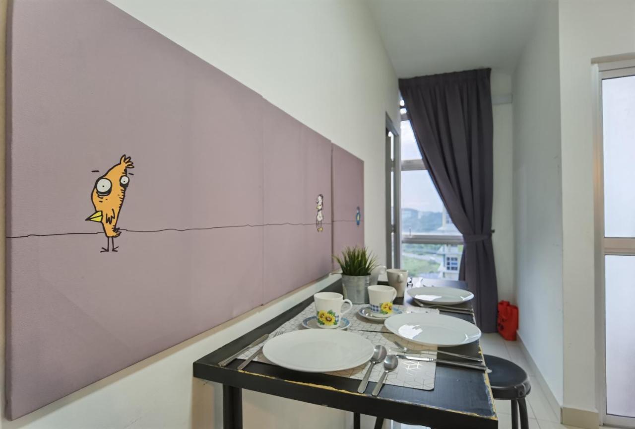 2 bedroom apartment - MyCrib Neocyber Cyberjaya Exteriör bild