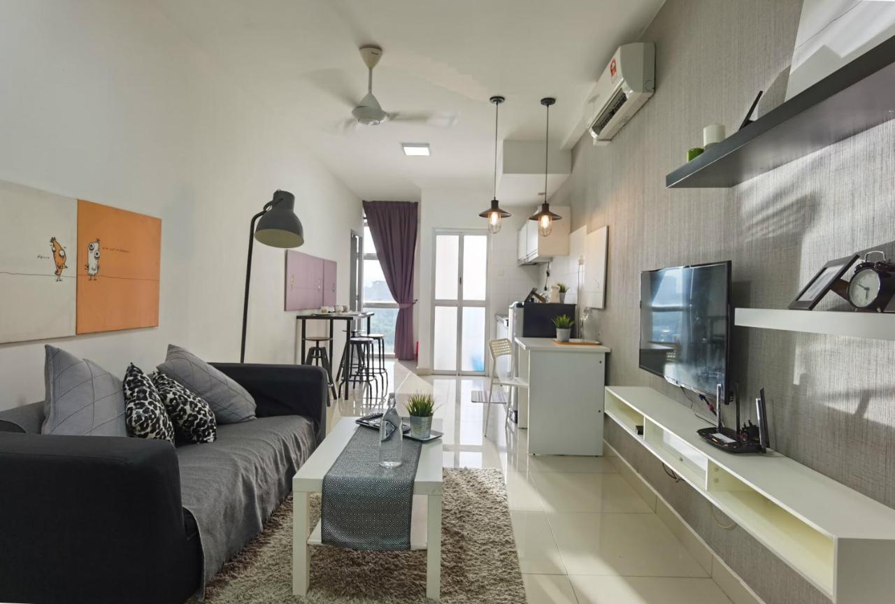 2 bedroom apartment - MyCrib Neocyber Cyberjaya Exteriör bild