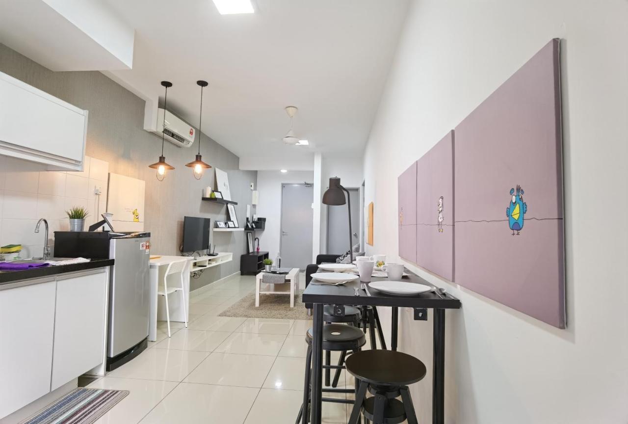 2 bedroom apartment - MyCrib Neocyber Cyberjaya Exteriör bild